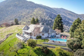 Sequoia Ridgetop Home - Breathtaking Views & Pool!, Three Rivers